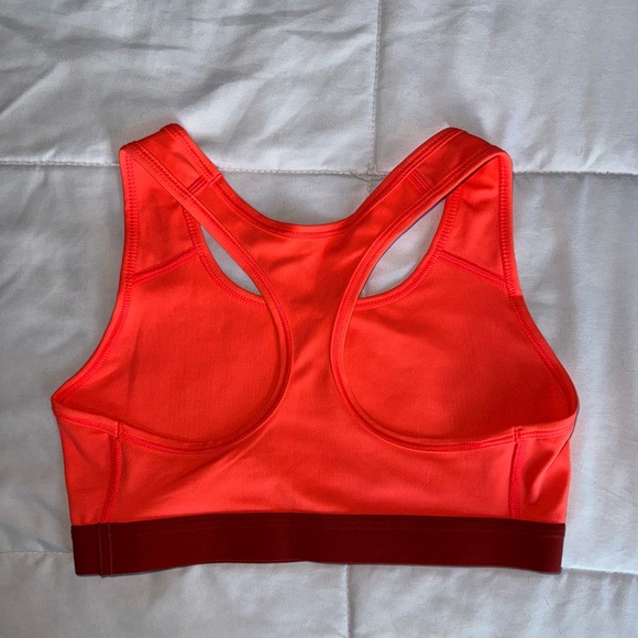 Nike Dry Fit Sports Bra - Picture 2 of 6